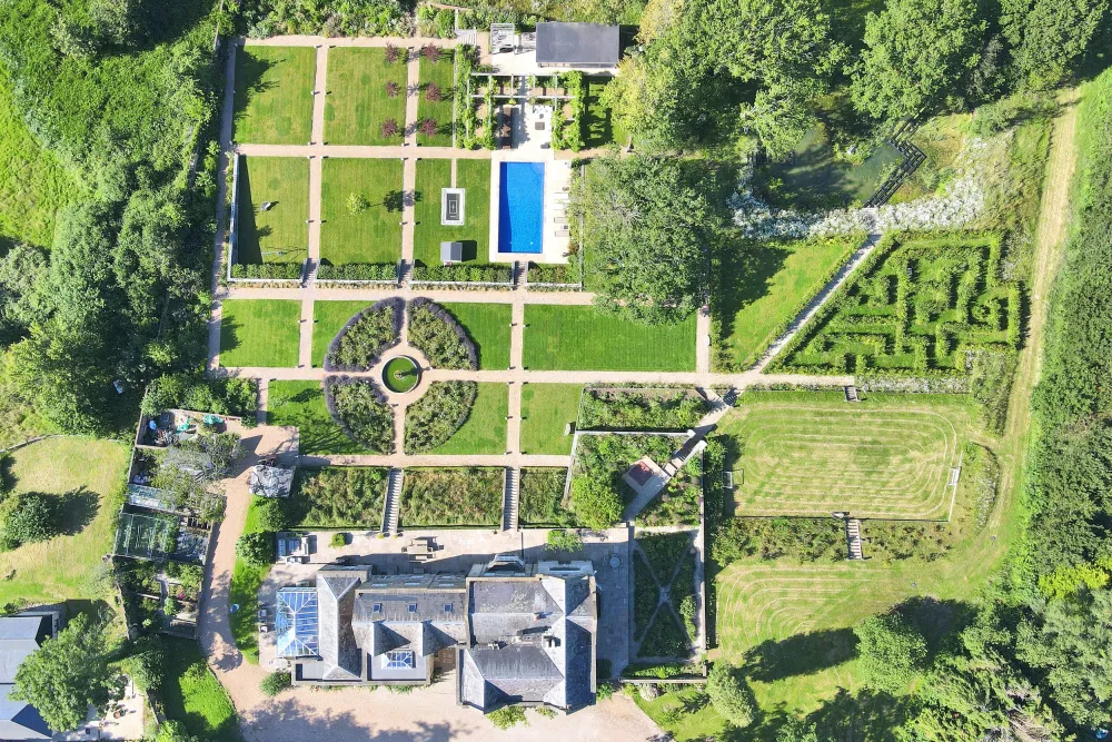 Geometric design of garden